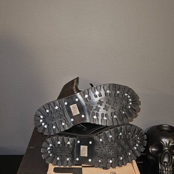 Steel Brand Boots - New in box - Picture 4 of 6